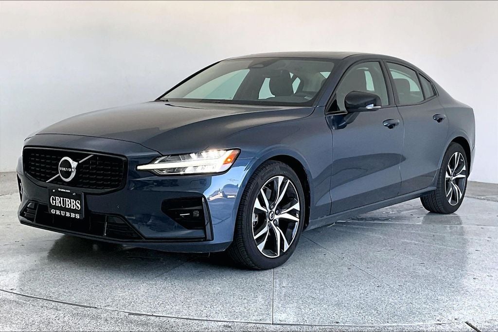 2025 Volvo S60 B5 Core