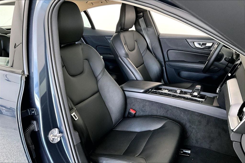 2025 Volvo S60 B5 Core
