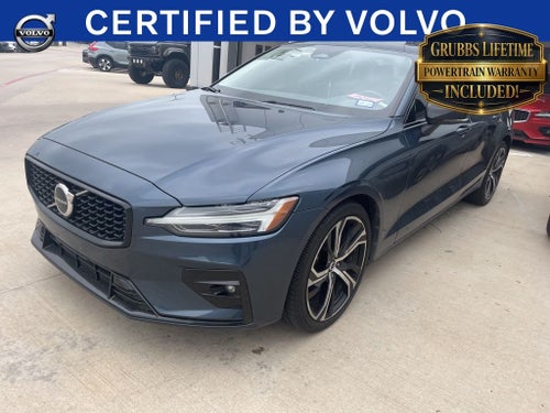 2024 Volvo S60 B5 Core Dark Theme