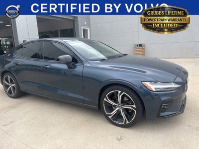 2024 Volvo S60 B5 Core Dark Theme