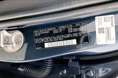 2024 Volvo S60 B5 Core Dark Theme