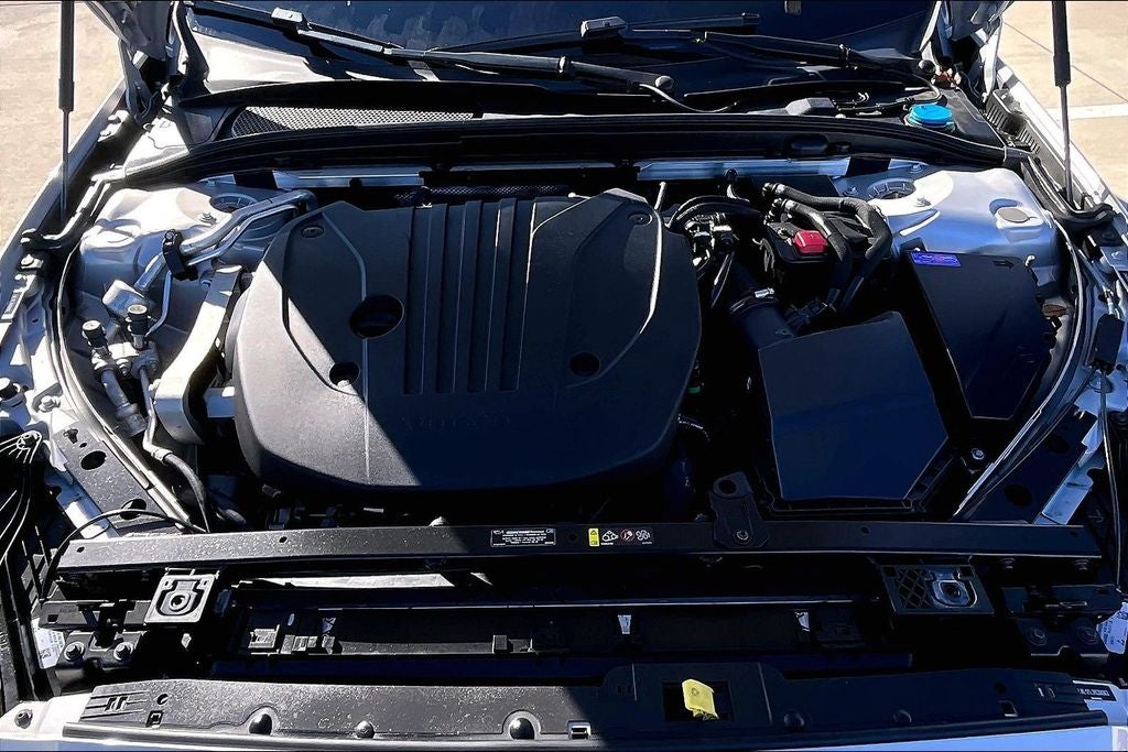 2024 Volvo S60 B5 Plus Dark Theme