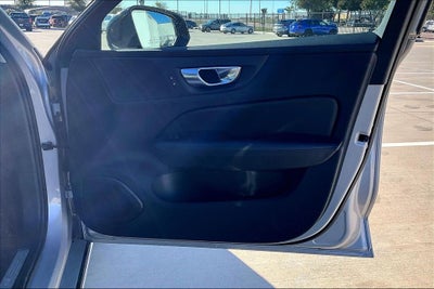 2024 Volvo S60 B5 Plus Dark Theme