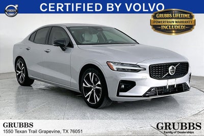 2024 Volvo S60 B5 Plus Dark Theme