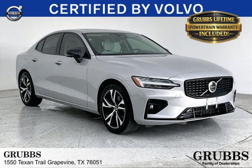 2024 Volvo S60 B5 Plus Dark Theme