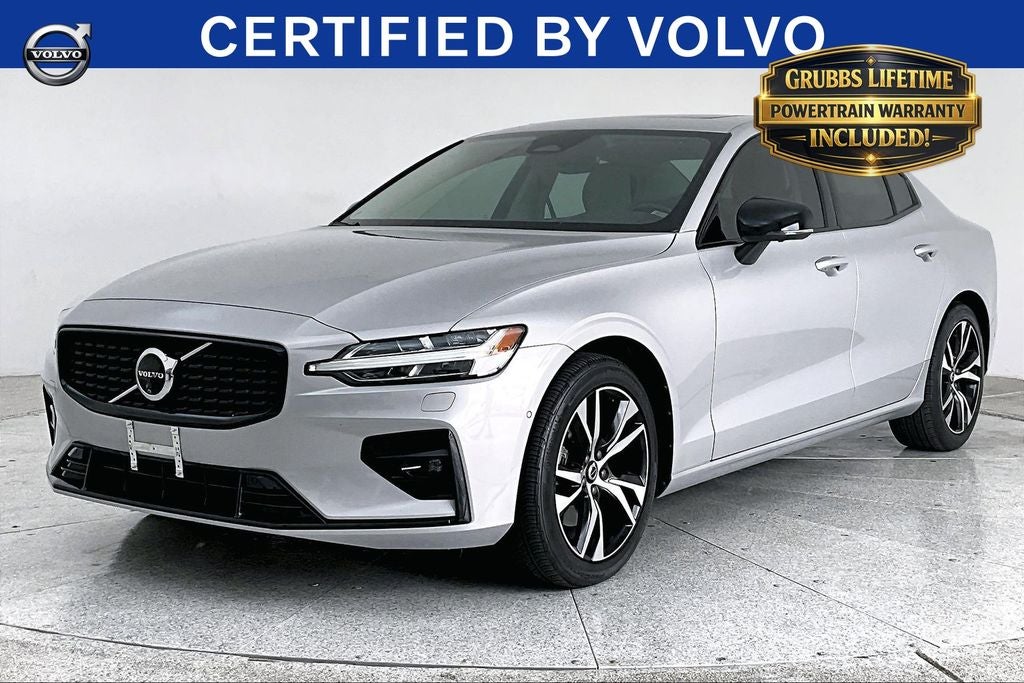 2024 Volvo S60 B5 Plus Dark Theme