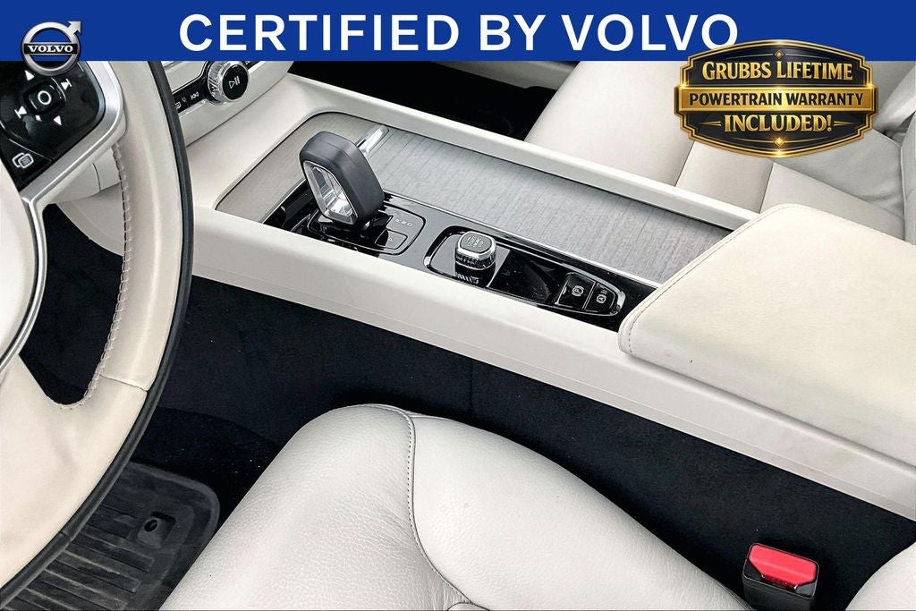 2024 Volvo S60 B5 Plus Dark Theme