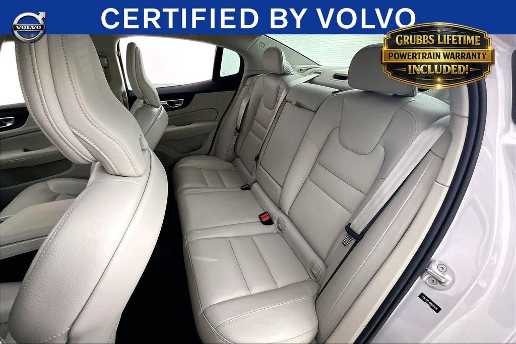 2024 Volvo S60 B5 Plus Dark Theme