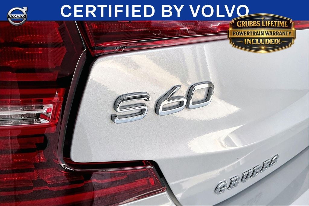 2024 Volvo S60 B5 Plus Dark Theme