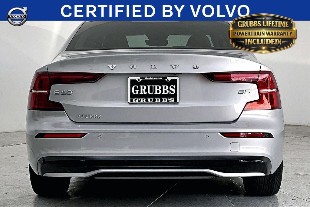 2024 Volvo S60 B5 Plus Dark Theme