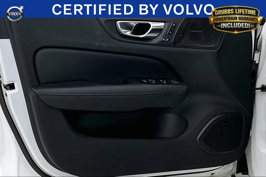 2023 Volvo S60 B5 Plus Black Edition