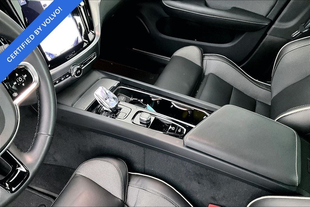 2024 Volvo S60 B5 Plus Black Edition