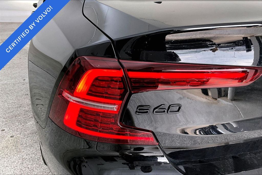 2024 Volvo S60 B5 Plus Black Edition