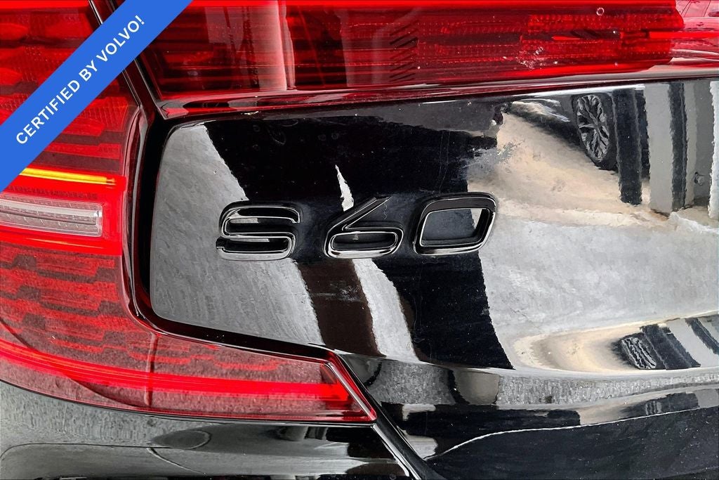 2024 Volvo S60 B5 Plus Black Edition