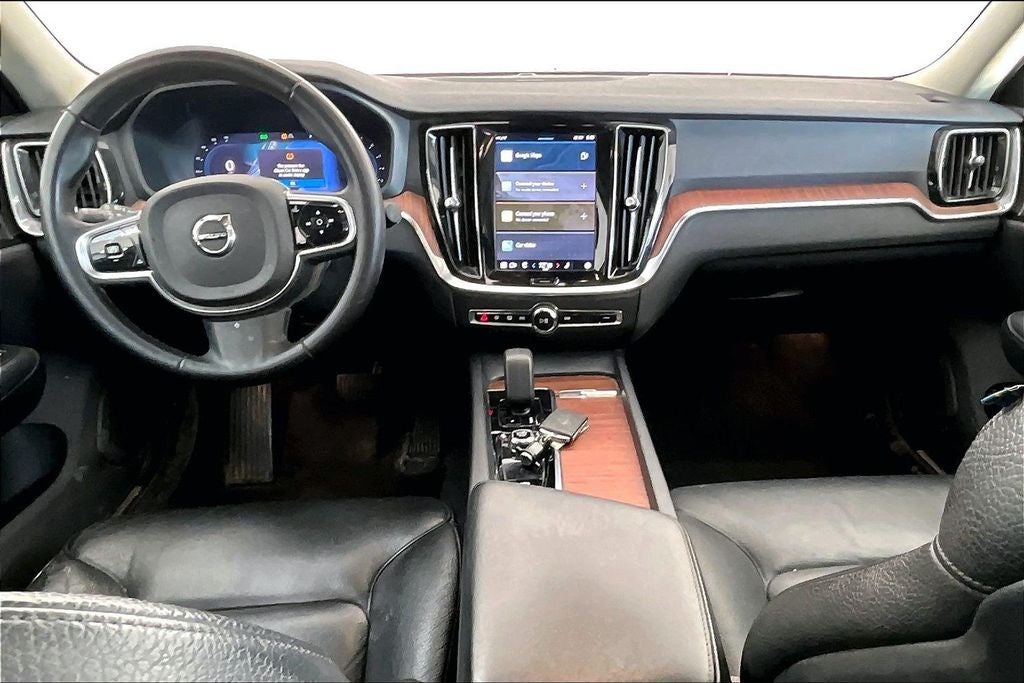 2024 Volvo S60 B5 Plus Dark Theme