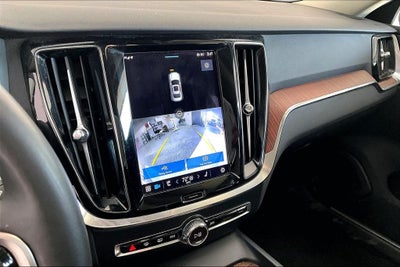 2024 Volvo S60 B5 Plus Dark Theme