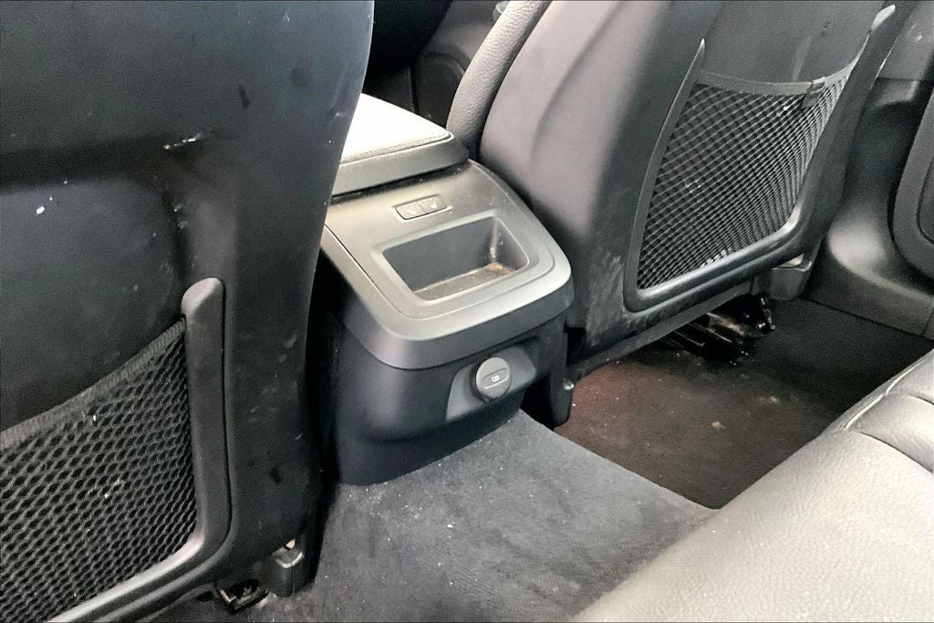 2024 Volvo S60 B5 Plus Dark Theme