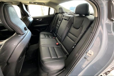 2024 Volvo S60 B5 Plus Dark Theme