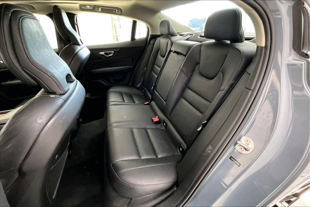 2024 Volvo S60 B5 Plus Dark Theme