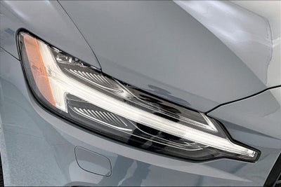 2024 Volvo S60 B5 Plus Dark Theme