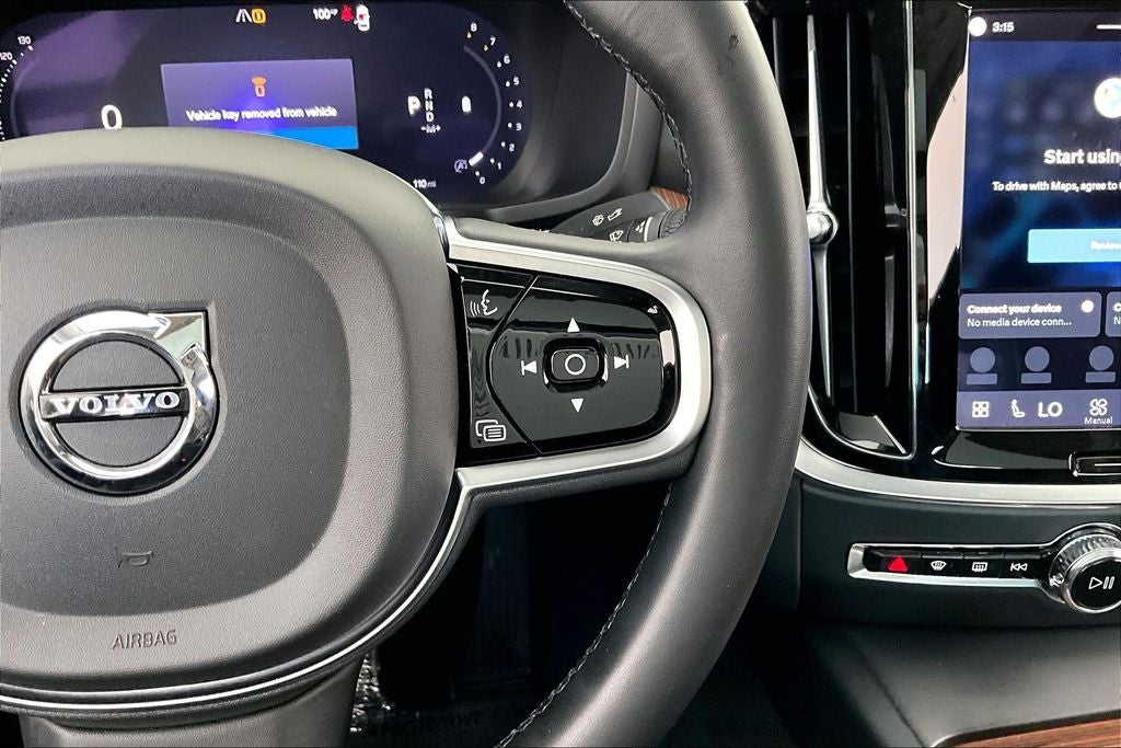 2024 Volvo S60 B5 Plus Dark Theme