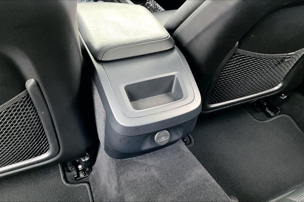 2024 Volvo S60 B5 Plus Dark Theme