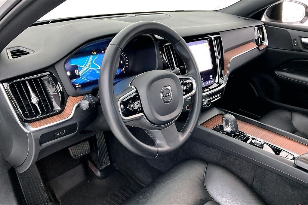 2023 Volvo S60 B5 Plus Black Edition