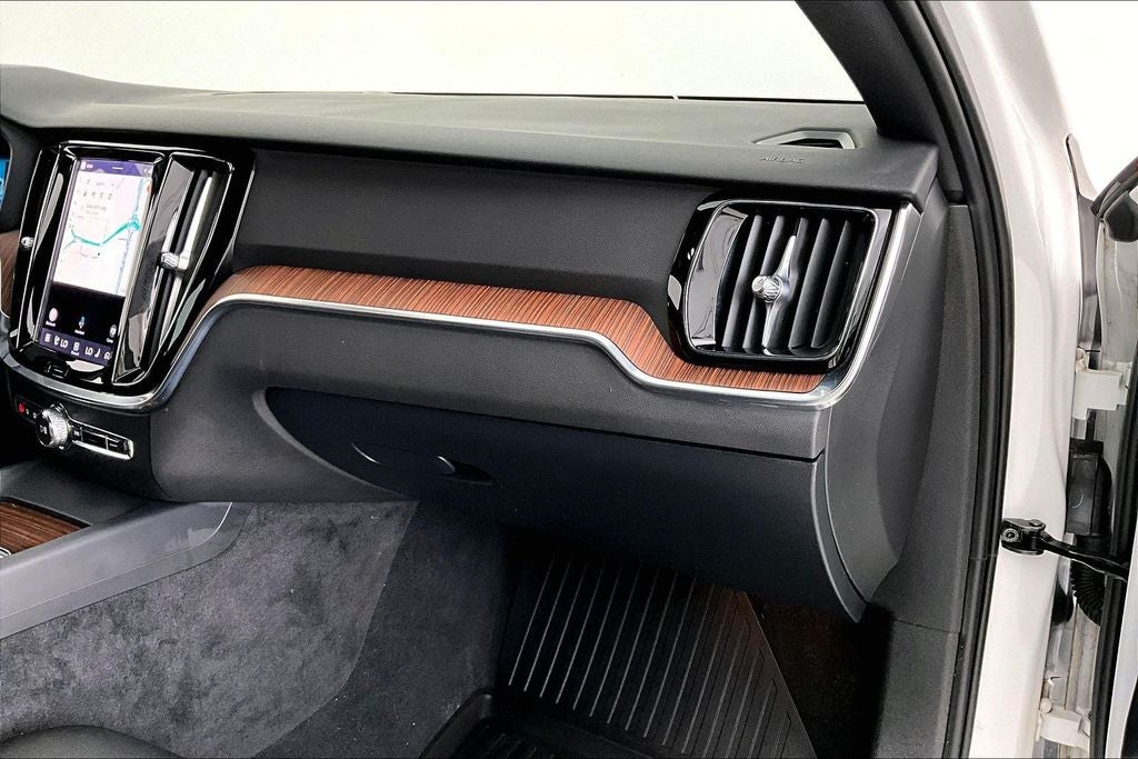 2023 Volvo S60 B5 Plus Black Edition