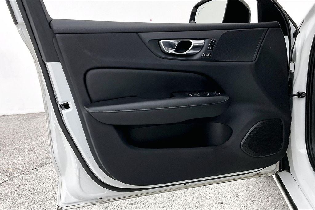 2023 Volvo S60 B5 Plus Black Edition