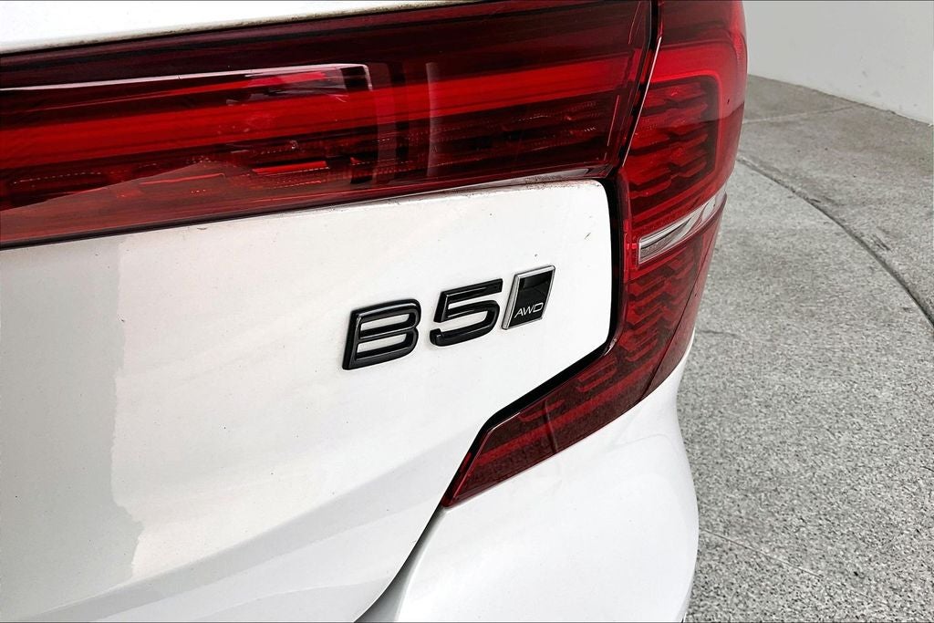 2023 Volvo S60 B5 Plus Black Edition