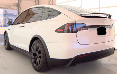 2025 Tesla Model X Base