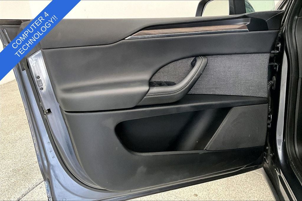 2023 Tesla Model X Standard Range