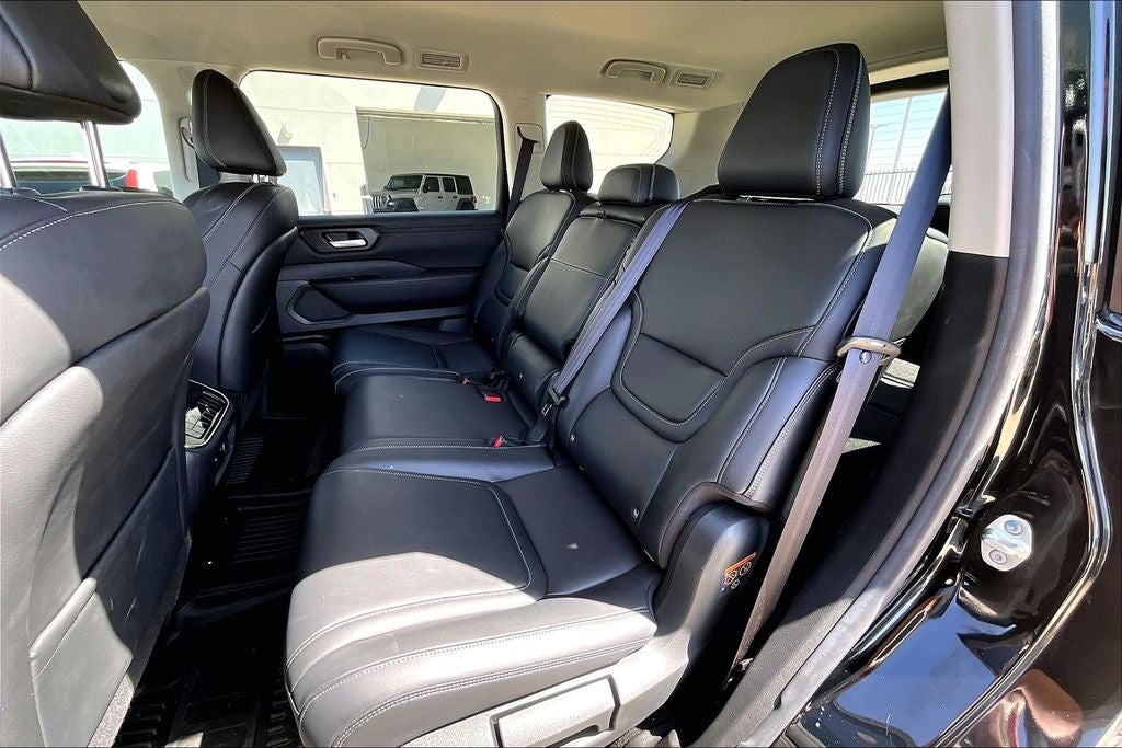 2025 Nissan Armada SV