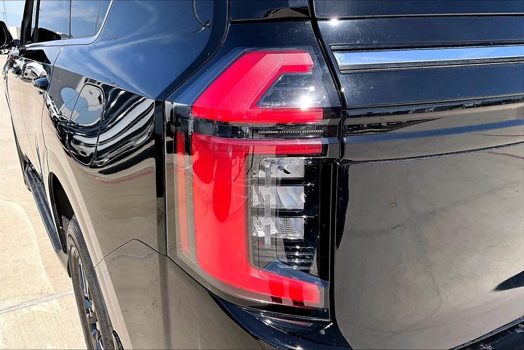 2025 Nissan Armada SV