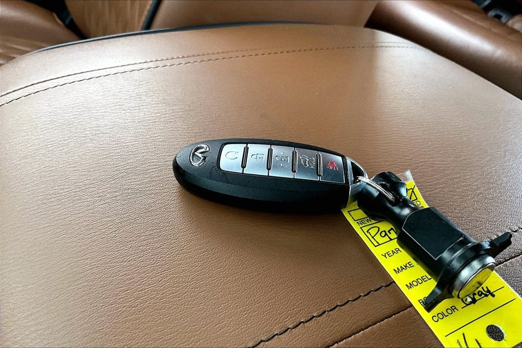 2023 INFINITI QX80 Sensory