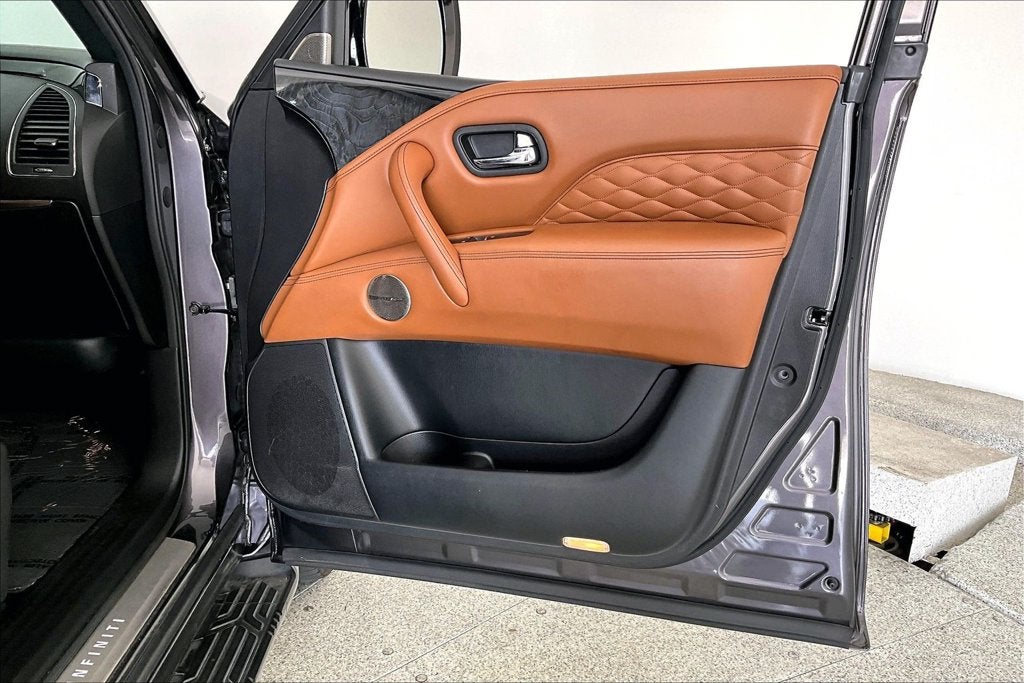 2023 INFINITI QX80 Sensory