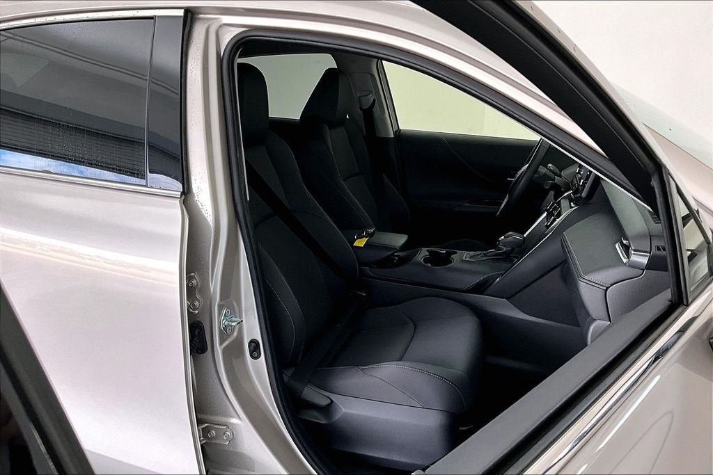 2022 Toyota Venza LE