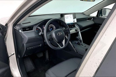 2022 Toyota Venza LE