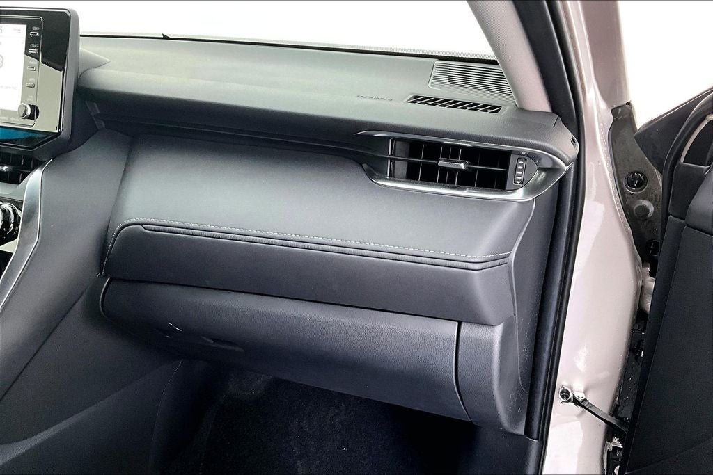 2022 Toyota Venza LE