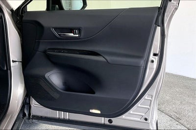 2022 Toyota Venza LE