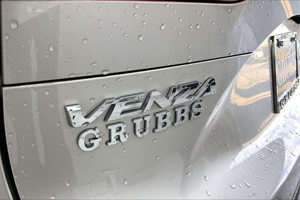 2022 Toyota Venza LE