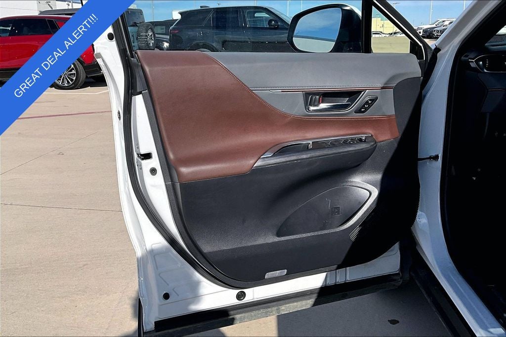 2024 Toyota Venza XLE