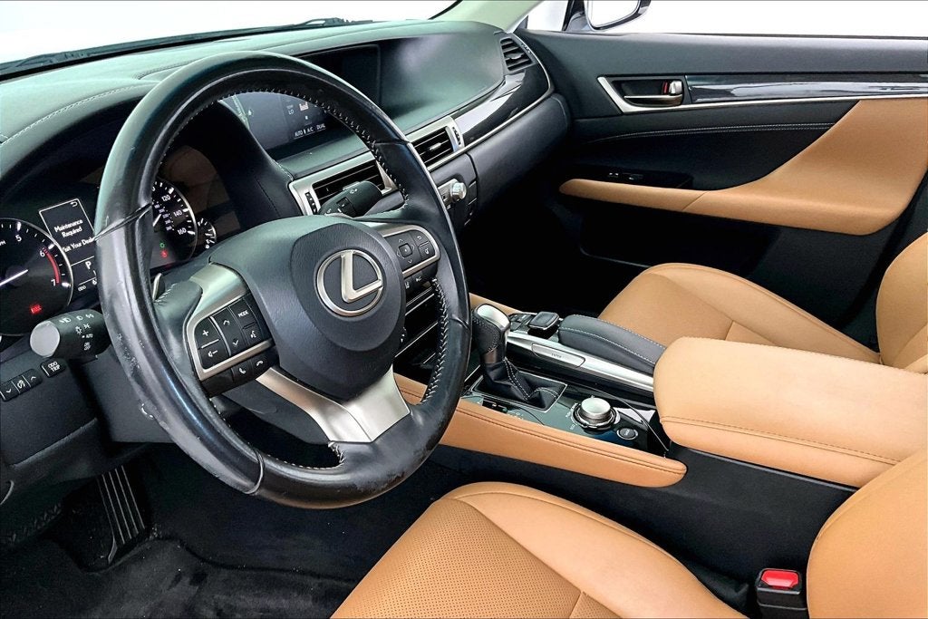 2017 Lexus GS 200t