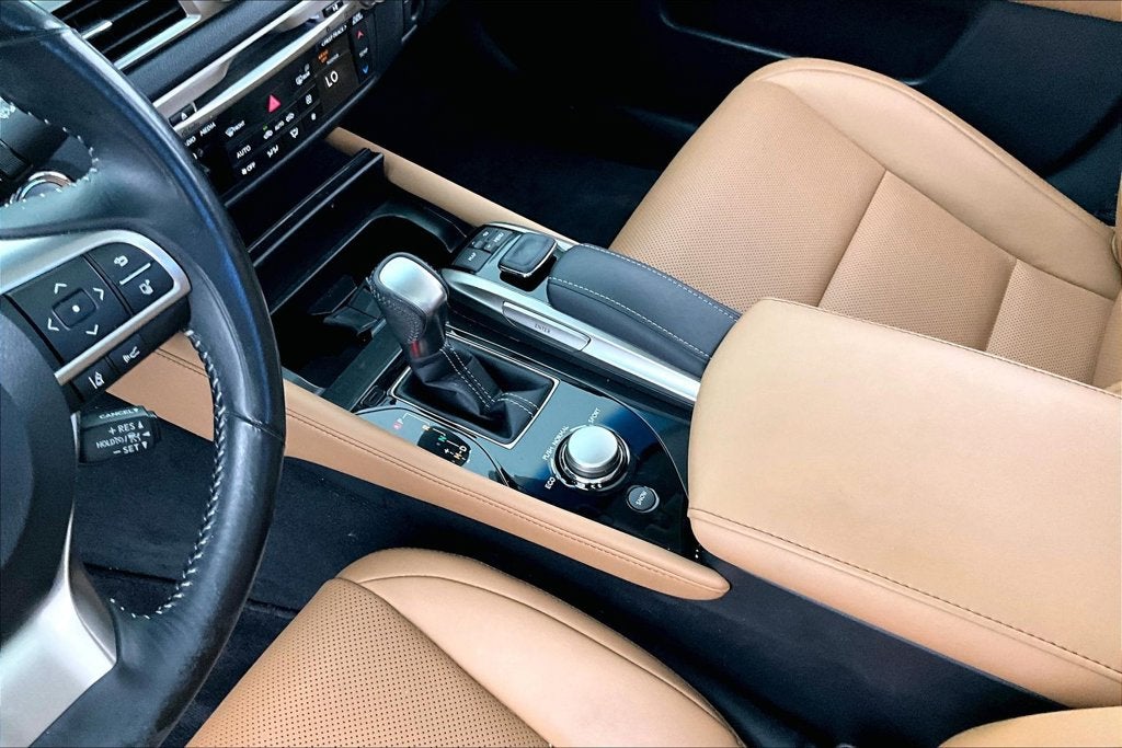 2017 Lexus GS 200t