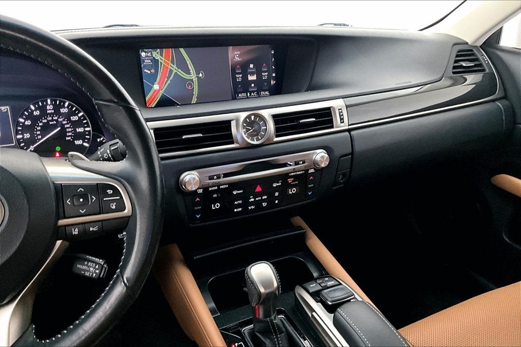 2017 Lexus GS 200t