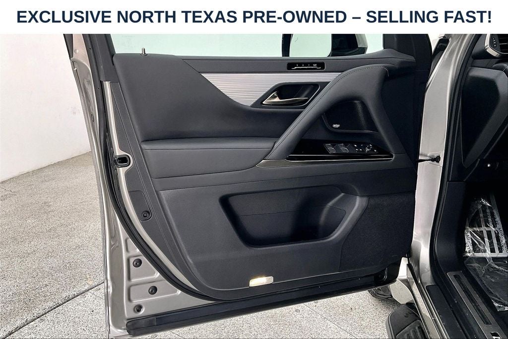 2025 Lexus LX 700h F SPORT