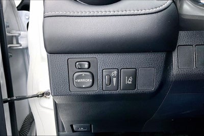 2017 Toyota RAV4 Hybrid XLE