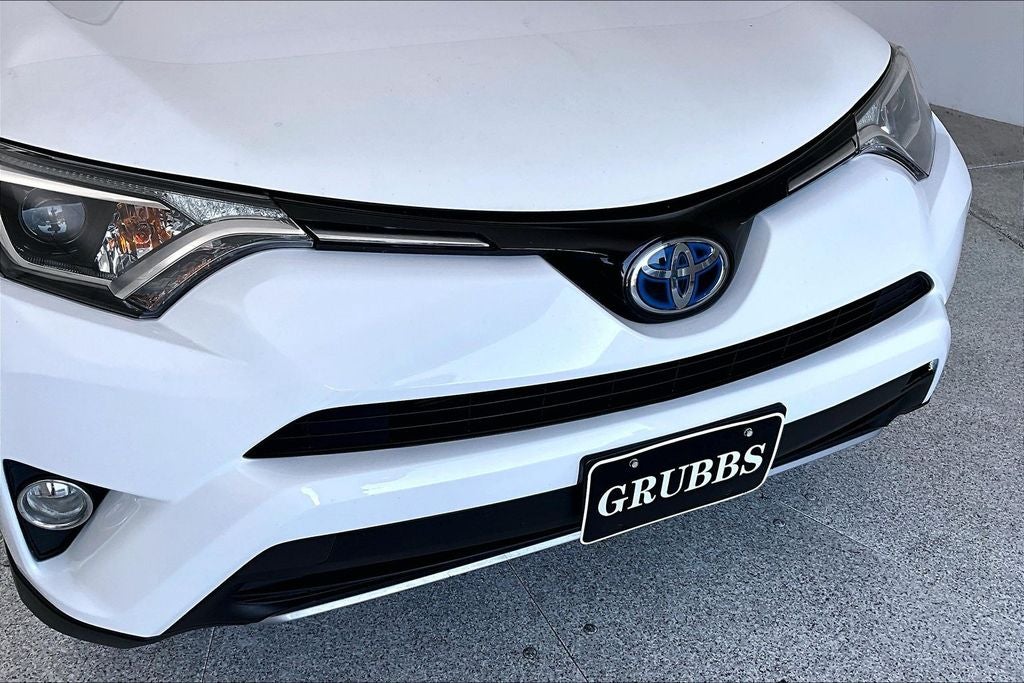 2017 Toyota RAV4 Hybrid XLE