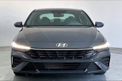 2026 Hyundai Elantra SE