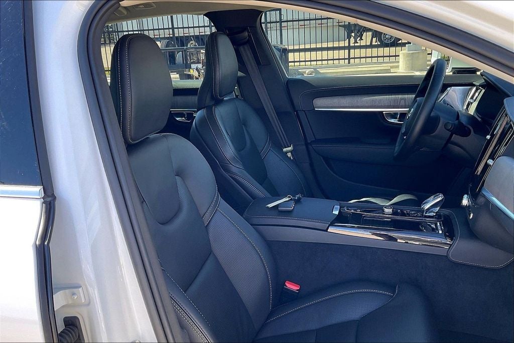 2023 Volvo S90 Recharge Plug-In Hybrid Ultimate